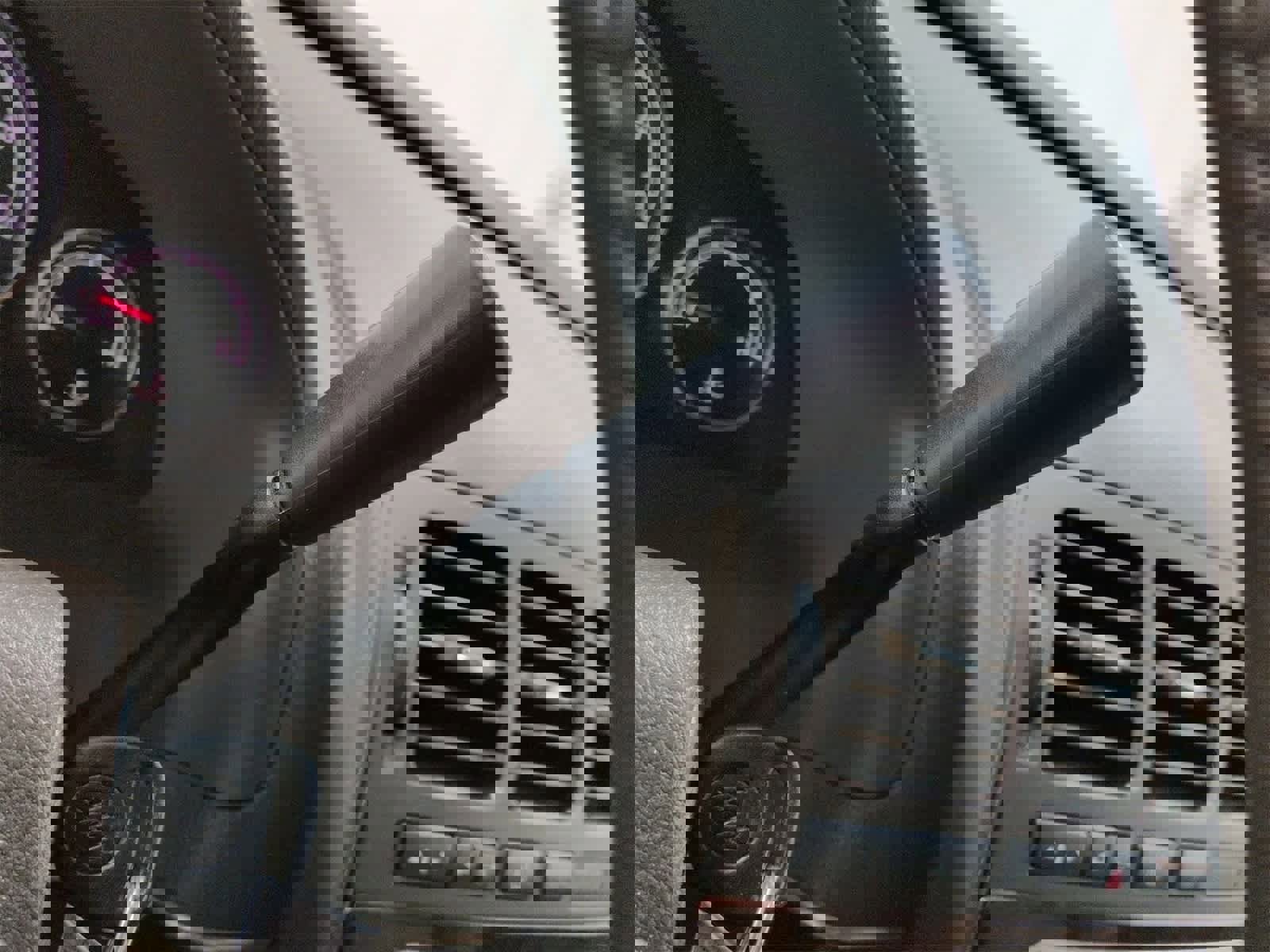 Used 2005 Buick Terraza CX image 28