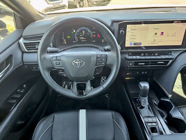 Used 2025 Toyota Camry SE w/ Multimedia Upgrade Package FWD image 31