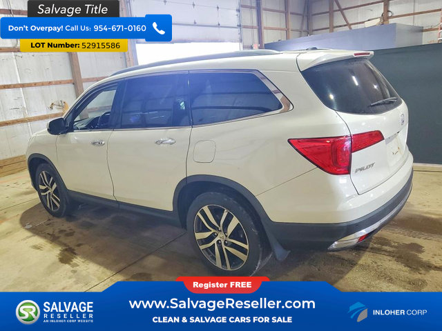 Used 2017 Honda Pilot Touring image 3