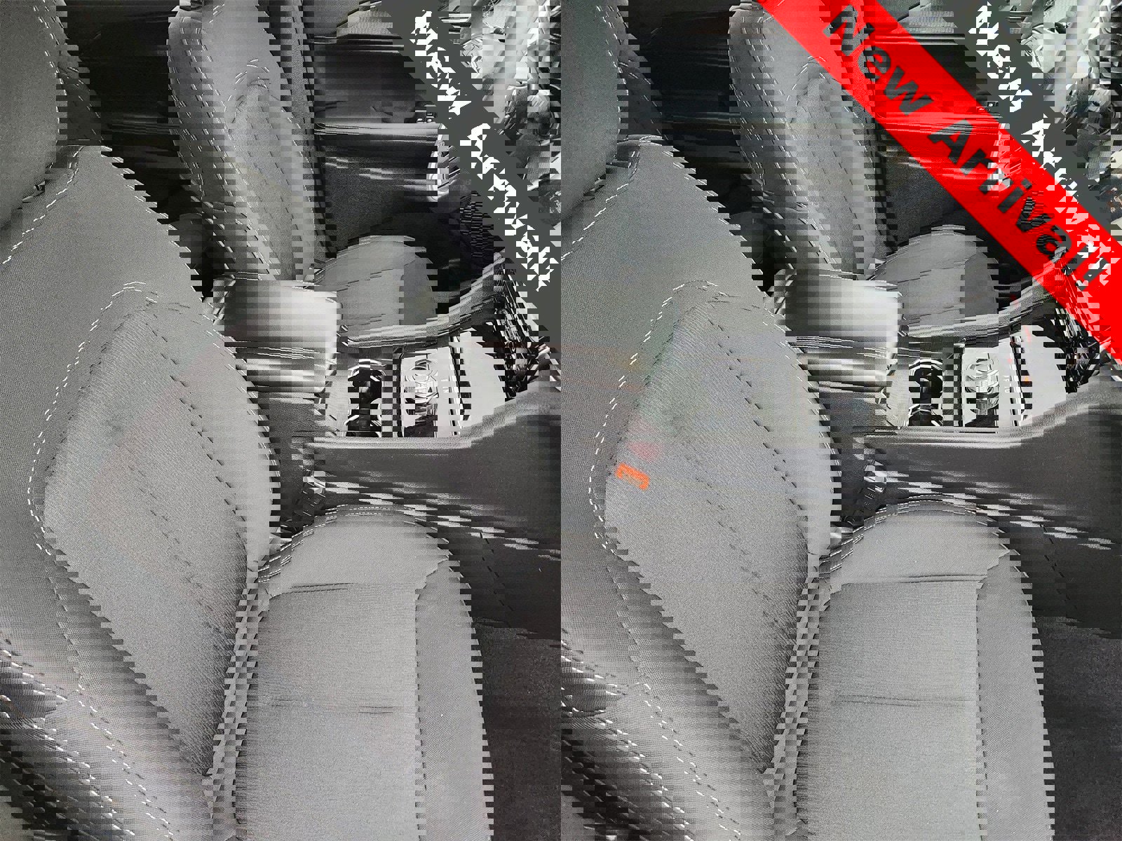 Used 2024 Jeep Grand Cherokee L Laredo image 15