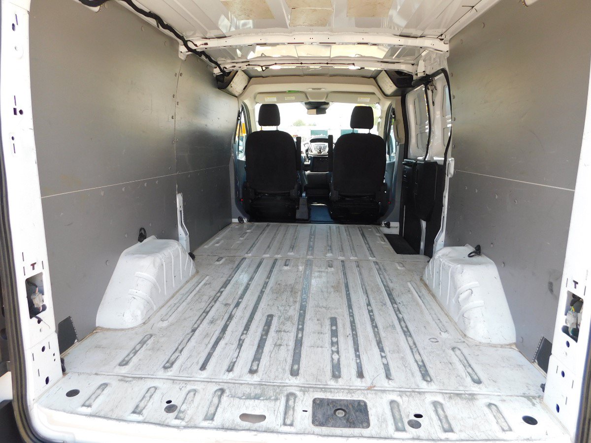 Used 2018 Ford Transit 150 130 Low Roof RWD image 30