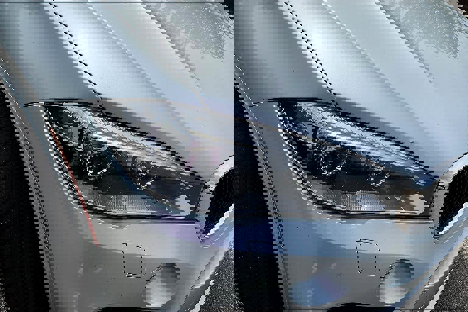 Used 2016 BMW X5 M image 29