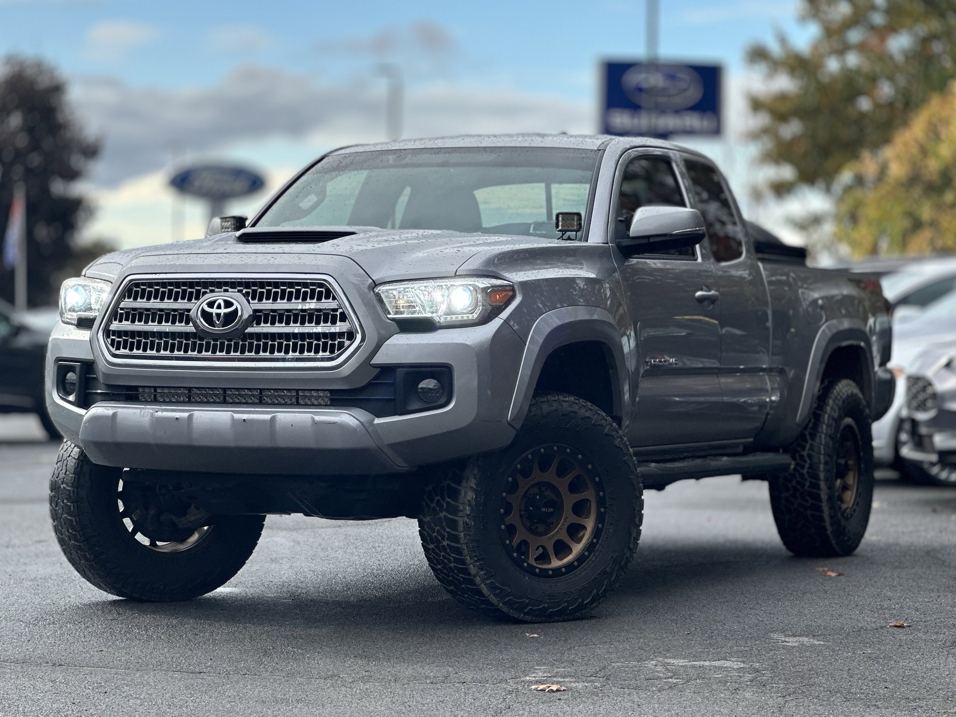 Used 2016 Toyota Tacoma TRD Sport w/ Towing Package
