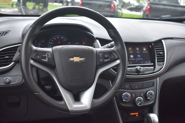 Certified 2018 Chevrolet Trax LT w/ Sun & Sound Package AWD/4WD image 21