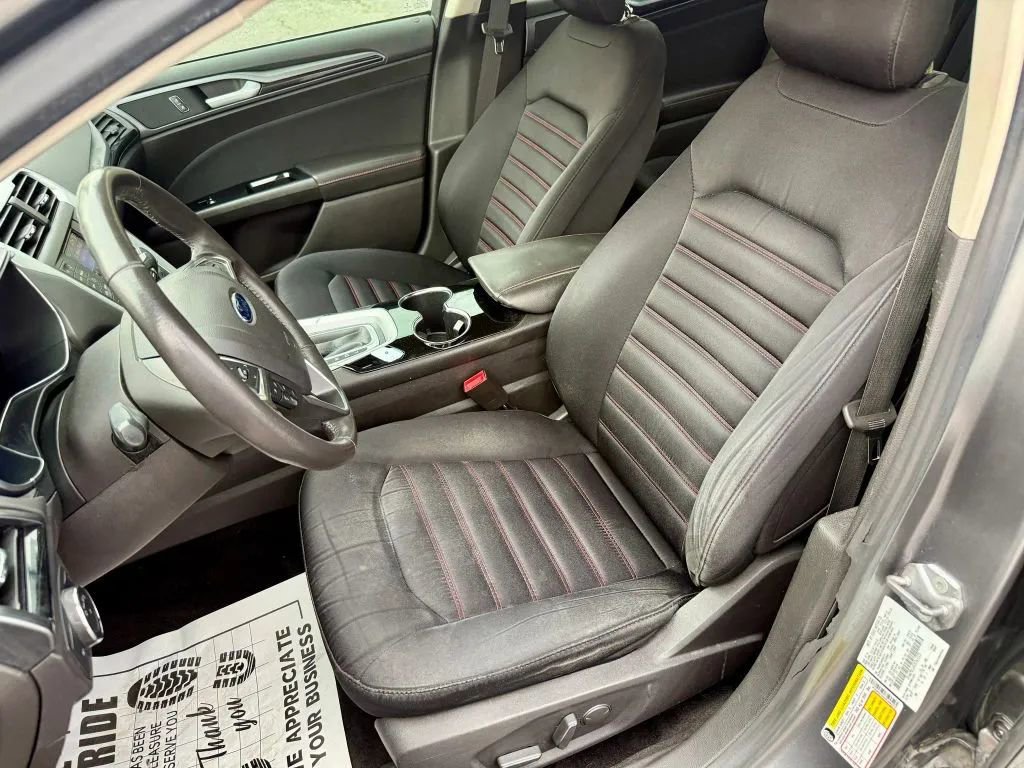 Used 2014 Ford Fusion SE w/ Equipment Group 501A image 11