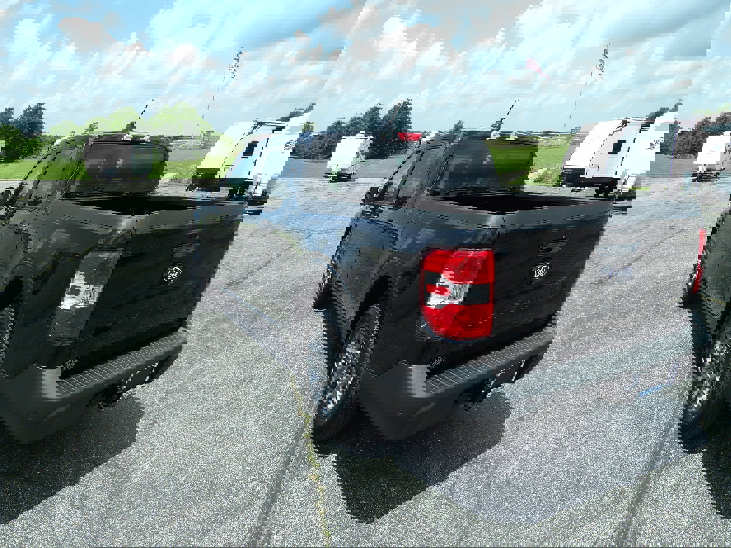 New 2025 Ford Maverick XLT w/ XLT Luxury Package image 8