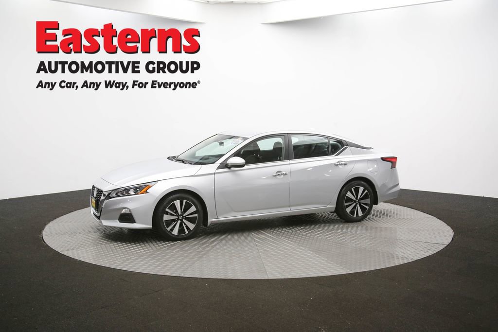 Used 2022 Nissan Altima 2.5 SV image 57