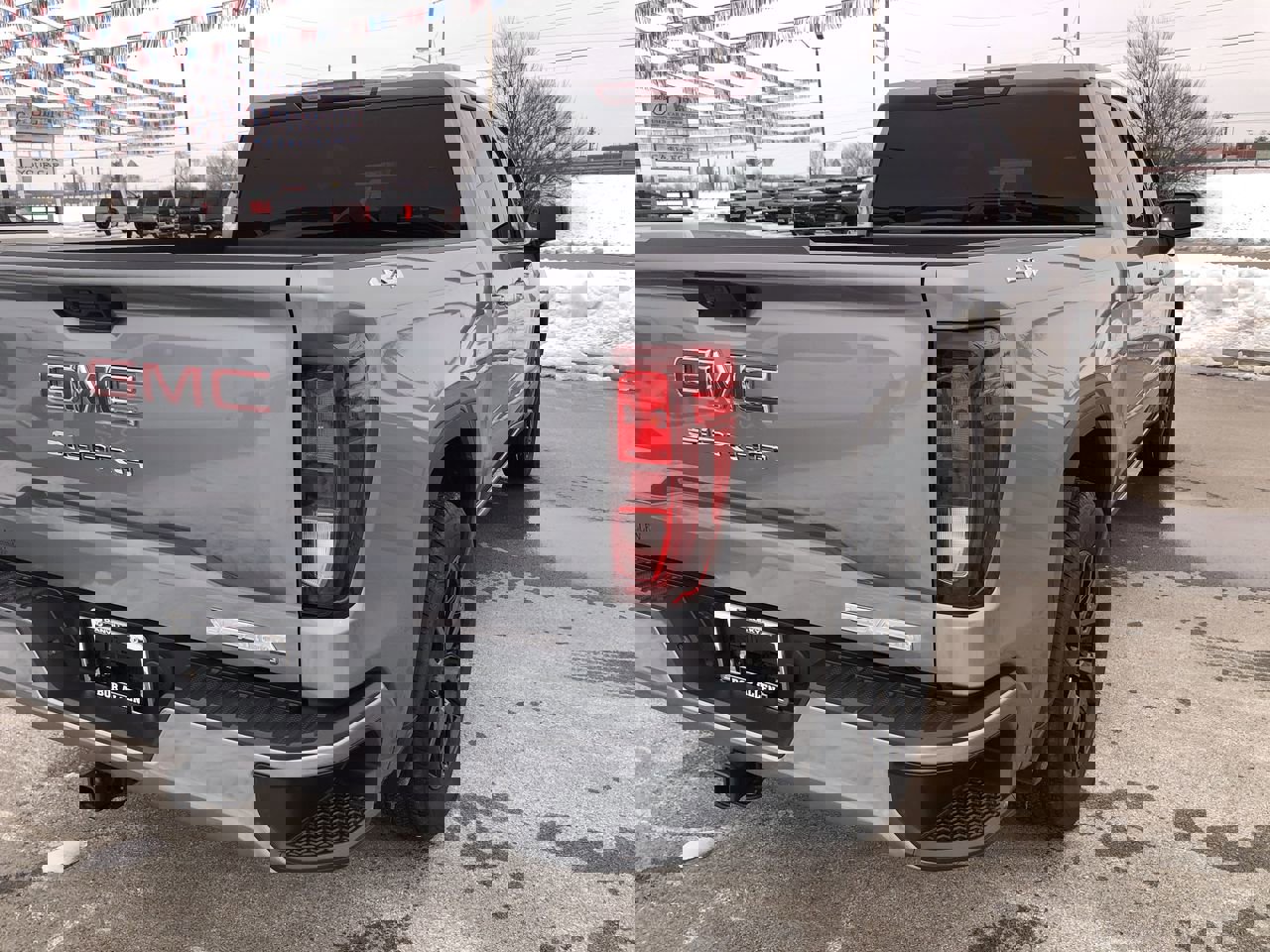 Used 2025 GMC Sierra 1500 Elevation image 5