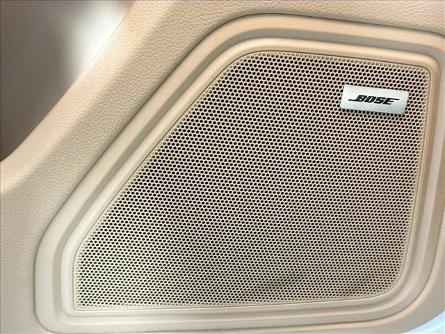 Certified 2026 Porsche Macan AWD/4WD image 12