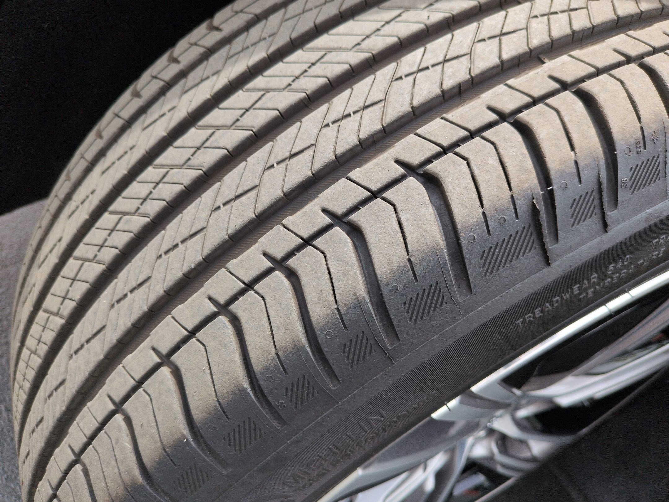 Used 2025 Cadillac Lyriq Luxury image 12