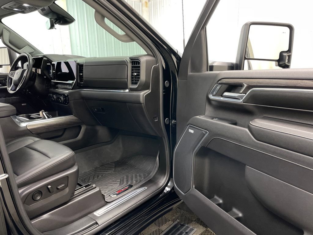 Certified 2024 Chevrolet Silverado 2500 LTZ w/ LTZ Plus Package AWD/4WD image 42