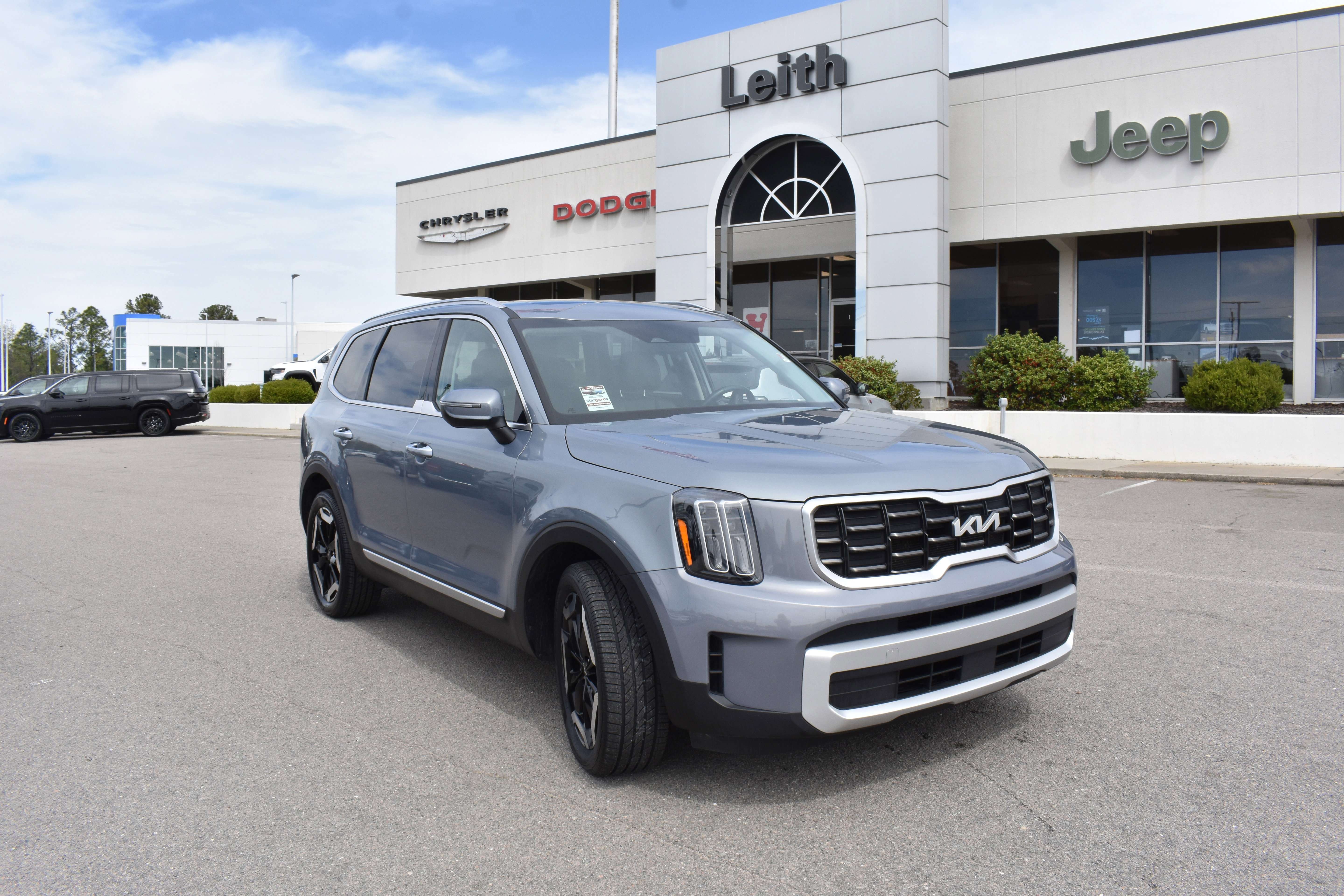 Used 2025 Kia Telluride S