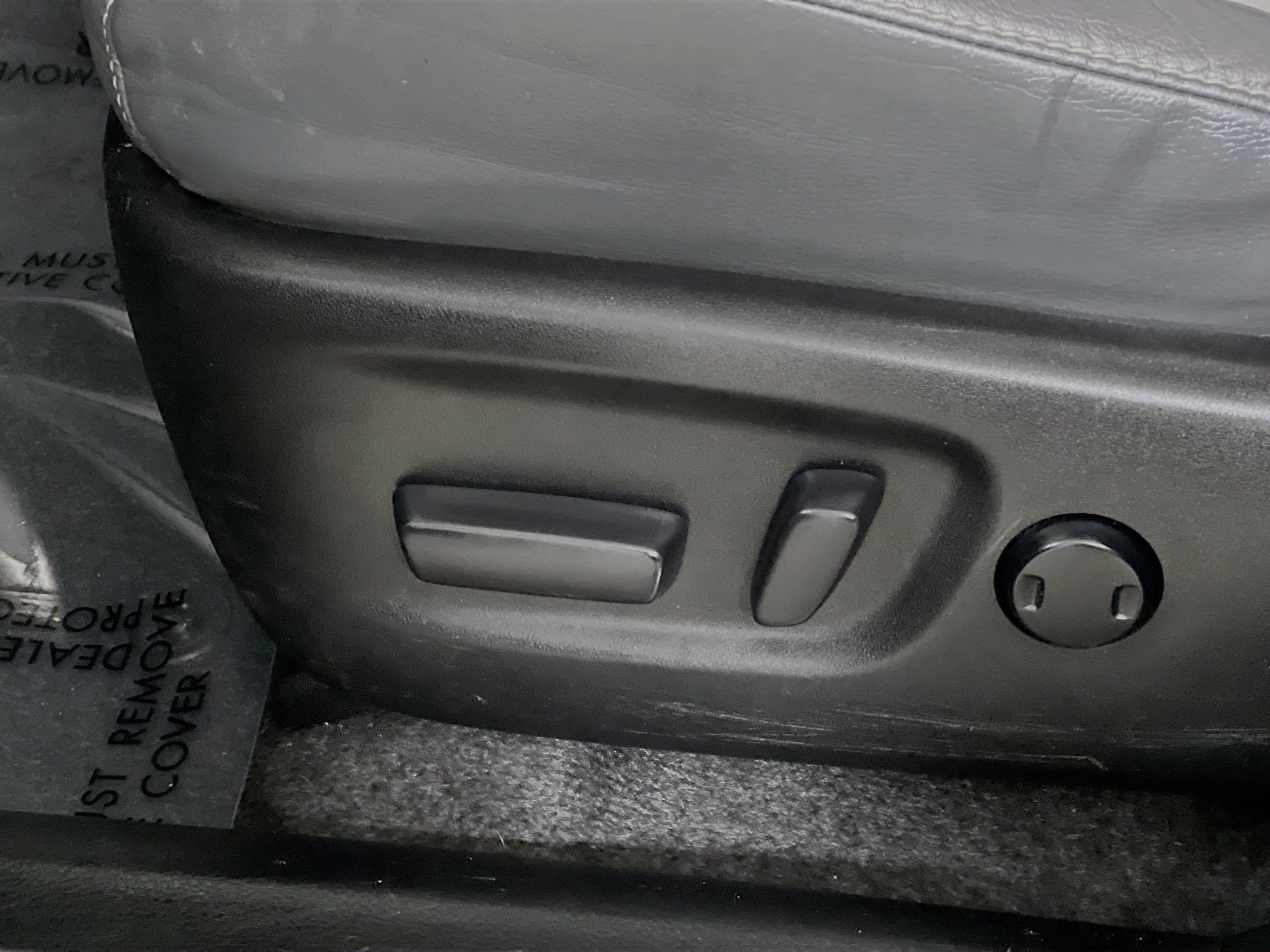 Used 2015 Toyota RAV4 Limited w/ Technology Package image 16