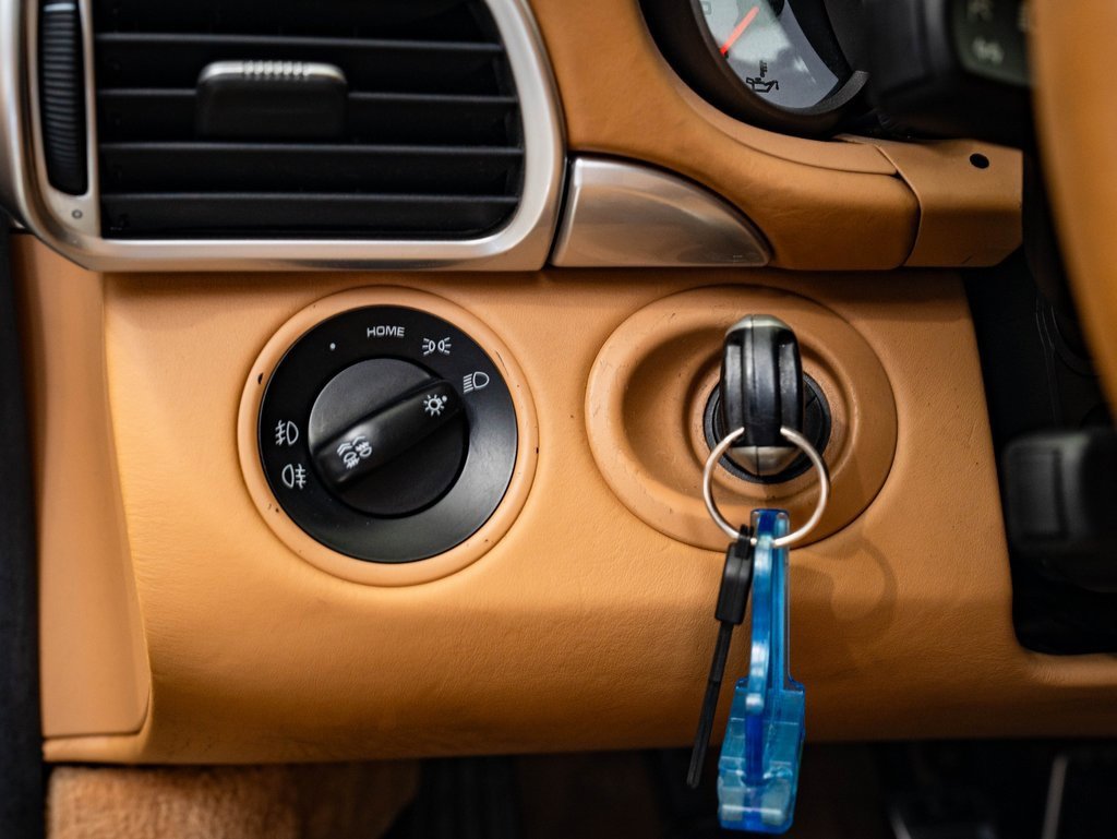 Used 2005 Porsche 911 Carrera S image 44