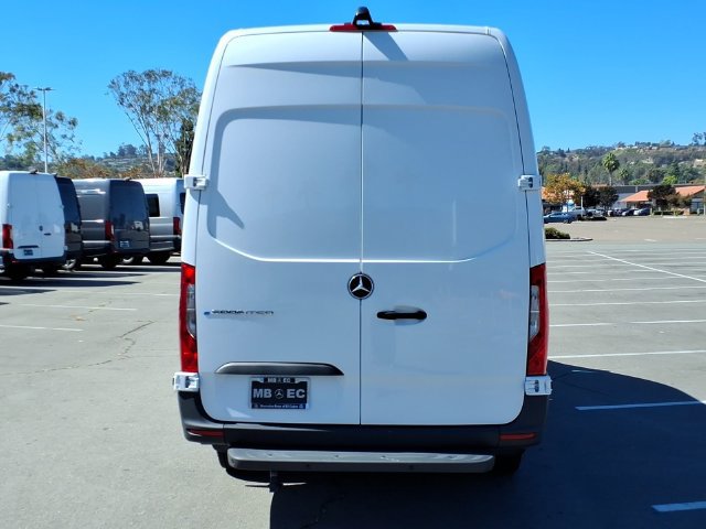 New 2025 Mercedes-Benz eSprinter 170 Cargo image 21