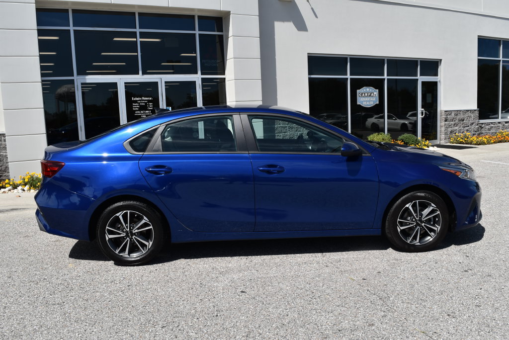 Used 2024 Kia Forte LXS FWD image 2