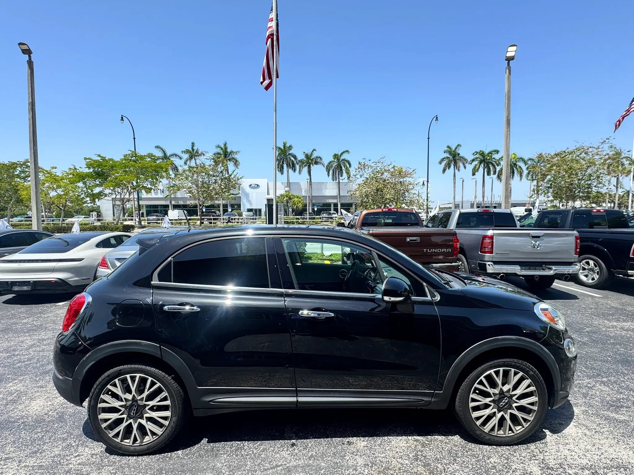 Used 2017 FIAT 500X Lounge w/ Lounge Premium Package (FWD) image 10