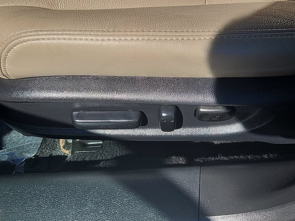 Used 2017 Honda Accord EX-L image 20