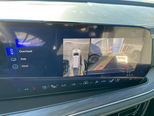 New 2026 Chevrolet Suburban Premier AWD/4WD image 20