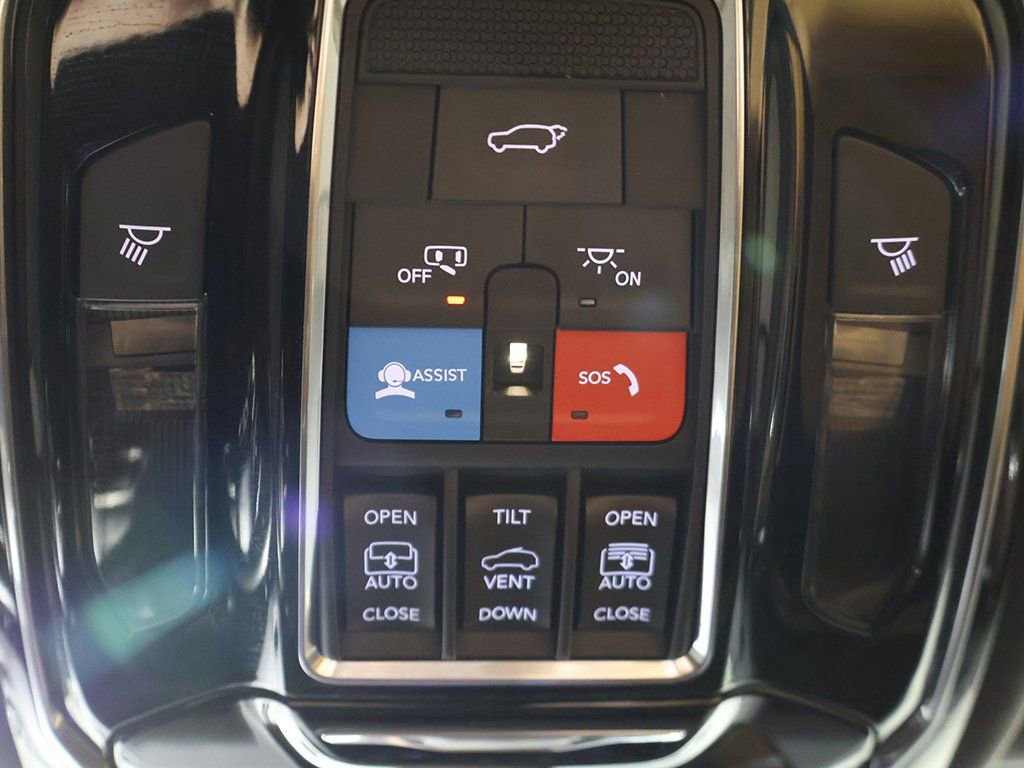 Used 2024 Jeep Grand Cherokee L Summit w/ Advanced Protech Group IV image 66