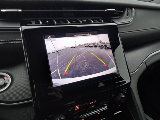 Used 2024 Jeep Grand Cherokee L Laredo image 22