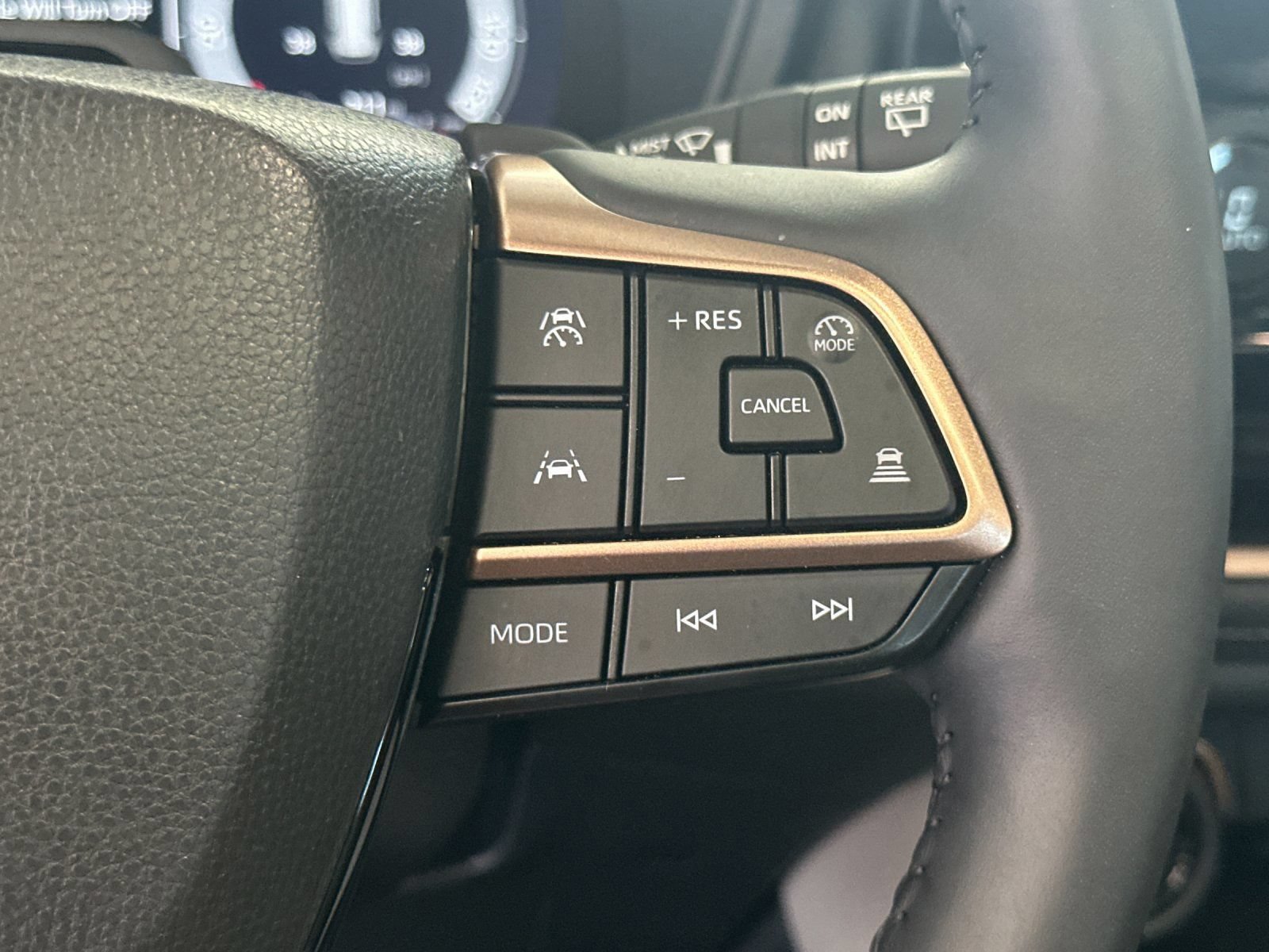 Used 2025 Toyota Grand Highlander AWD Hybrid image 29