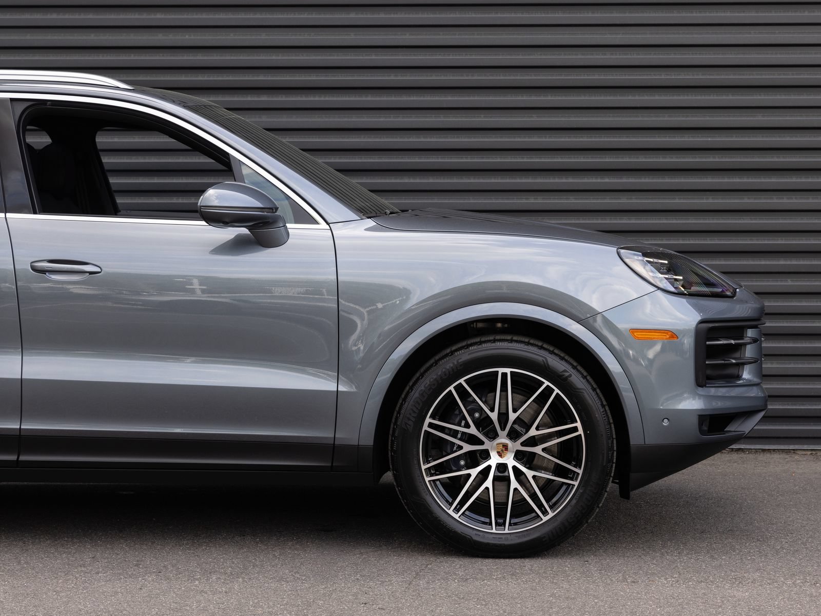 Certified 2026 Porsche Cayenne AWD/4WD image 9