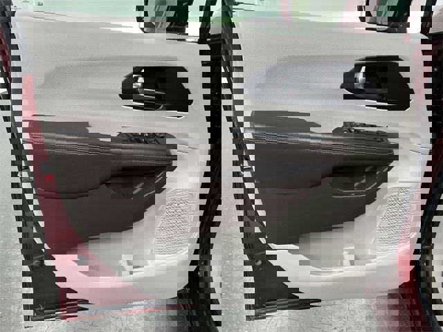 Used 2021 Chrysler Pacifica Touring image 21