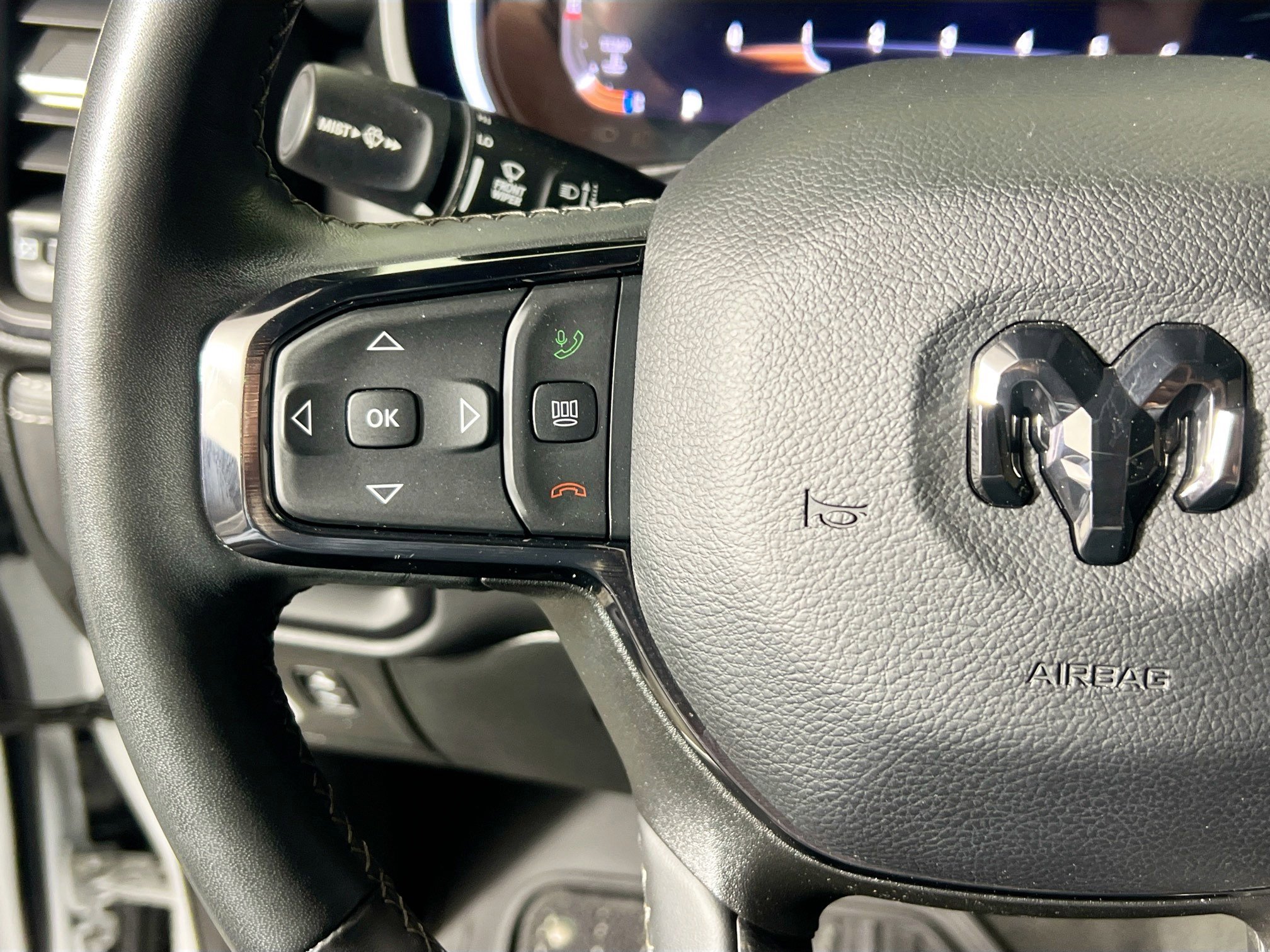 Used 2024 RAM 1500 Limited w/ Body Color Bumper Group image 18