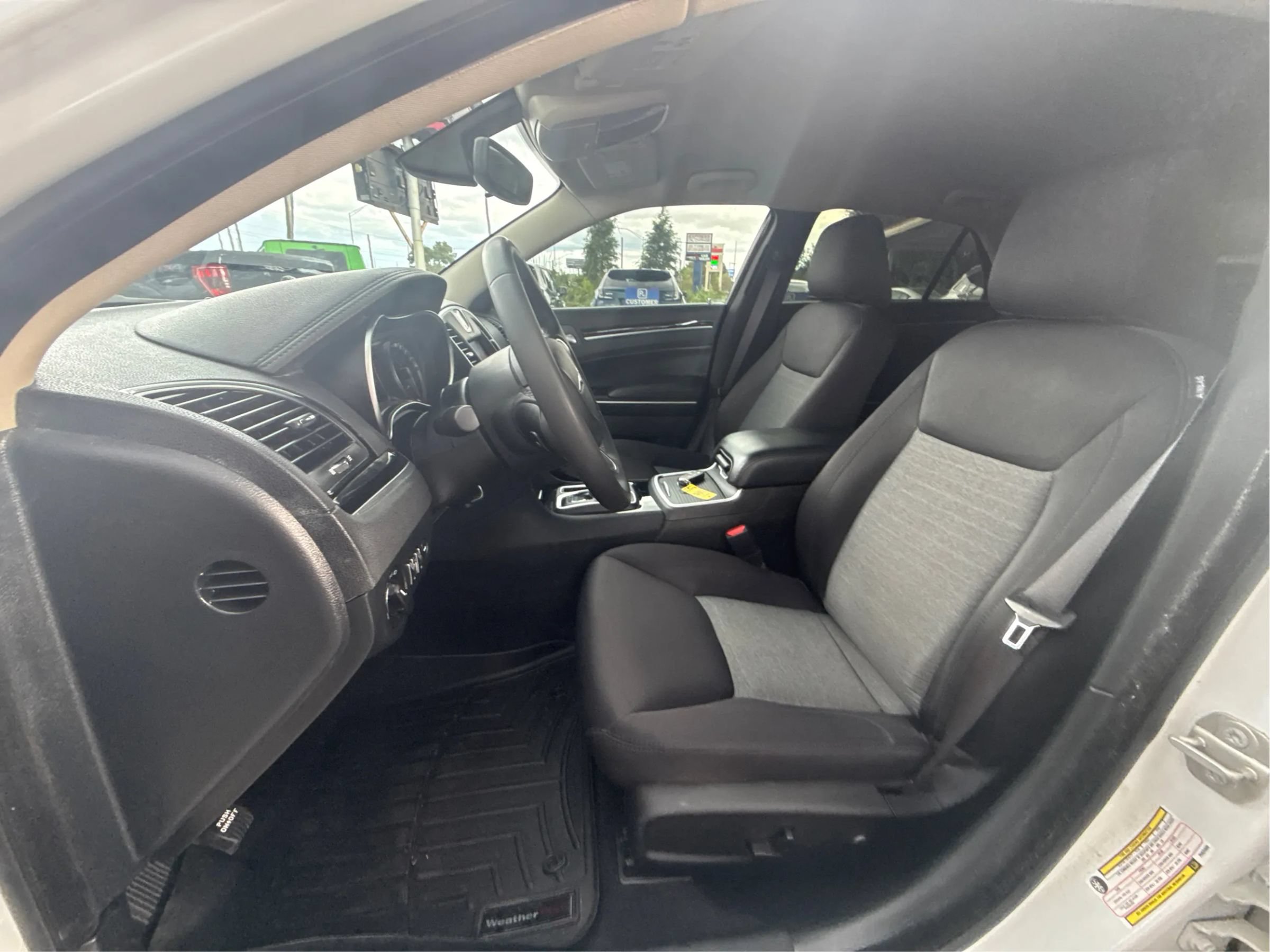 Used 2023 Chrysler 300 Touring w/ Sport Appearance Package RWD image 11
