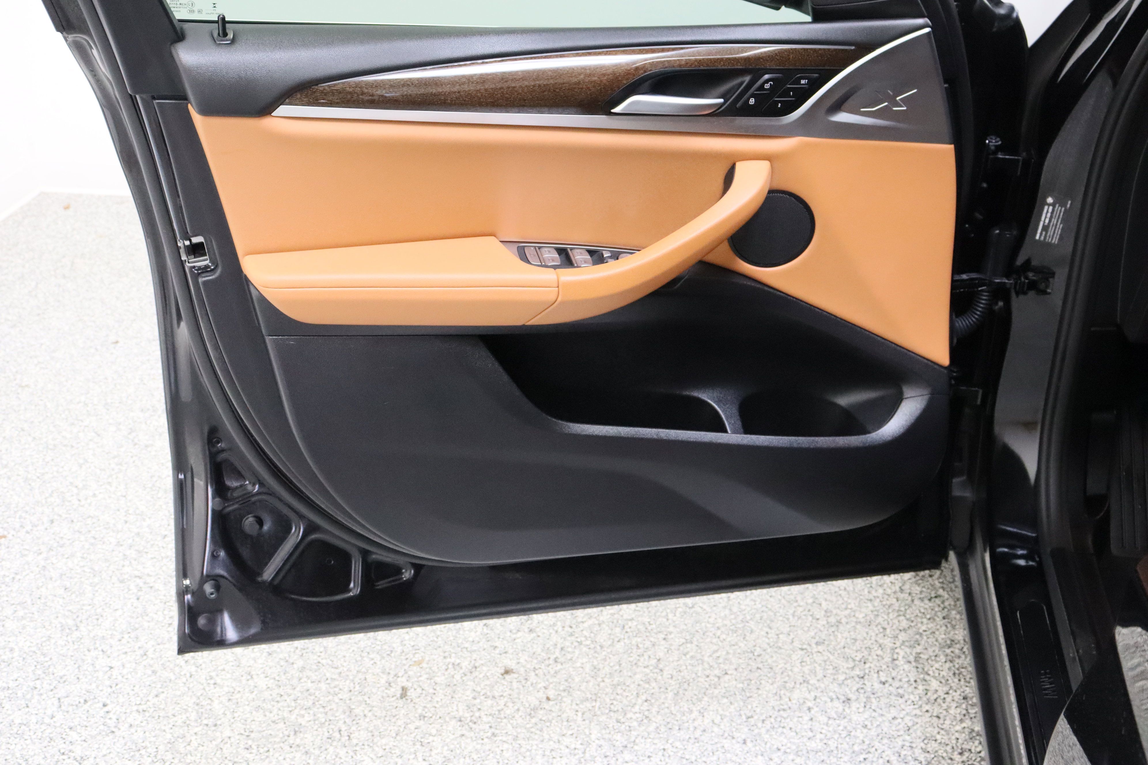 Used 2024 BMW X3 sDrive30i w/ Premium Package image 12