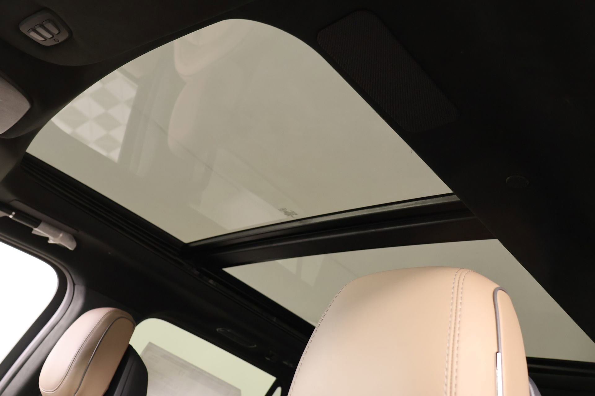 New 2026 Lincoln Navigator L Black Label image 16