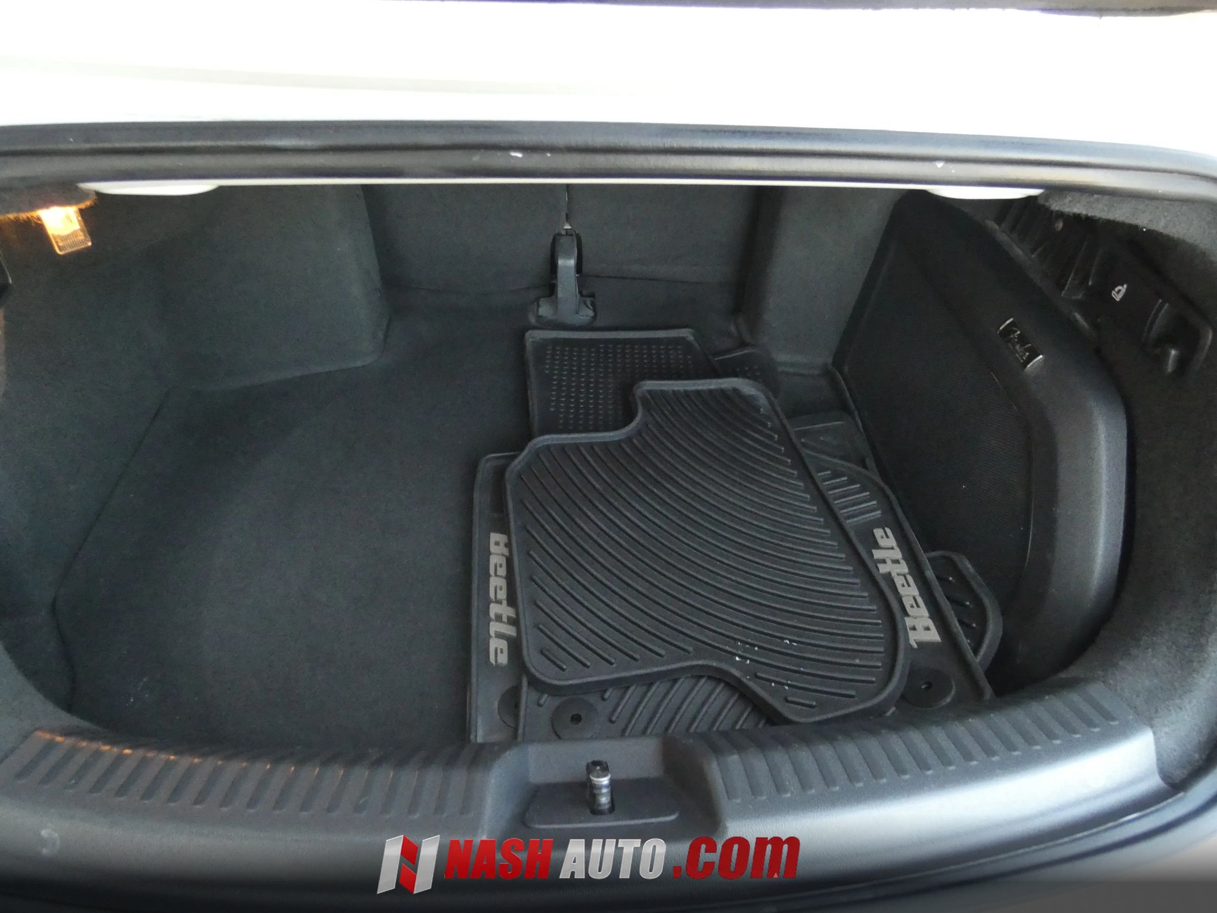 Used 2014 Volkswagen Beetle TDI FWD image 65