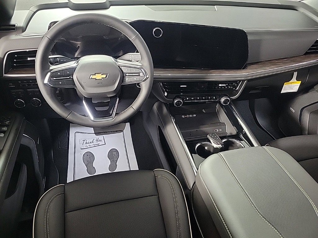 New 2026 Chevrolet Suburban Premier w/ Sun And Tow Package image 2