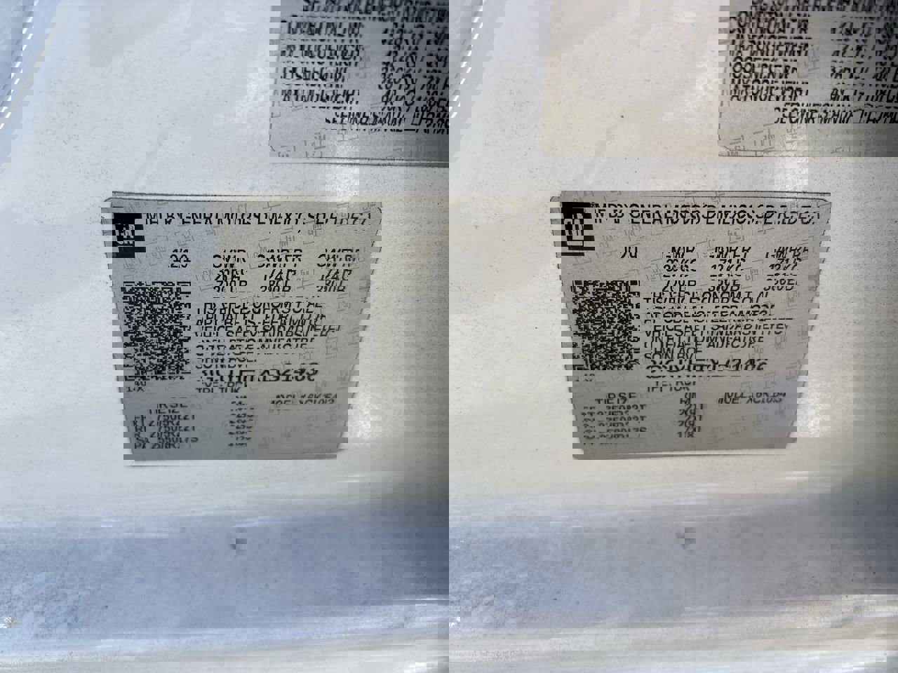 Used 2020 Chevrolet Silverado 1500 High Country w/ Technology Package image 14