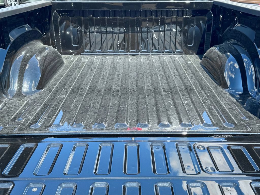 New 2027 RAM 1500 Laramie AWD/4WD image 9