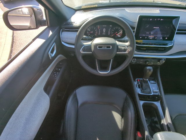 Used 2024 Jeep Compass Latitude AWD/4WD image 7