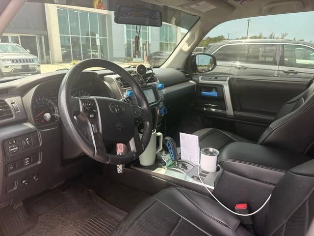 Used 2019 Toyota 4Runner SR5 AWD/4WD image 13