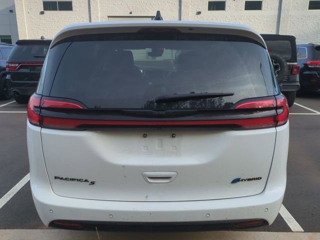 Used 2024 Chrysler Pacifica Select image 6