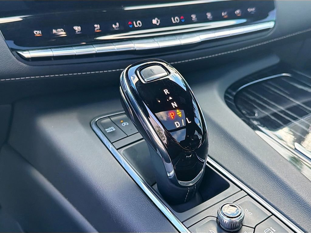 Certified 2023 Cadillac Escalade Sport w/ LPO, ONYX Package AWD/4WD image 31