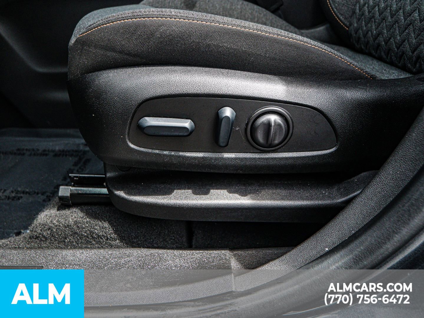 Used 2023 Chevrolet Equinox LT w/ LPO, Floor Liner Package image 37