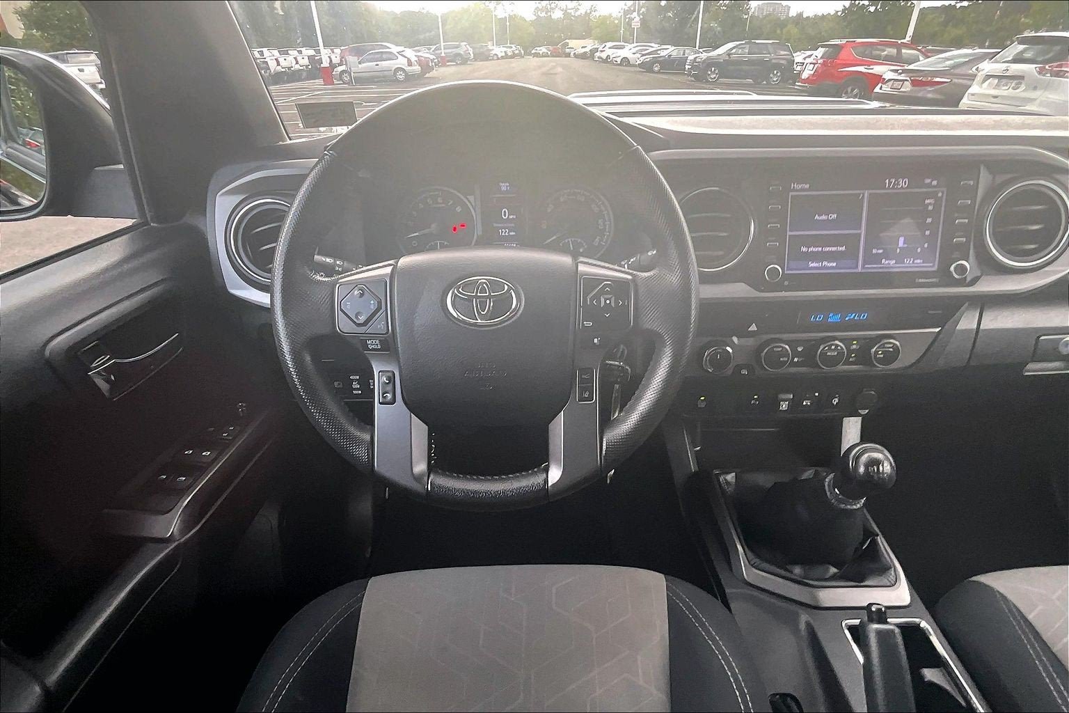 Used 2022 Toyota Tacoma TRD Sport w/ Technology Package AWD/4WD image 5