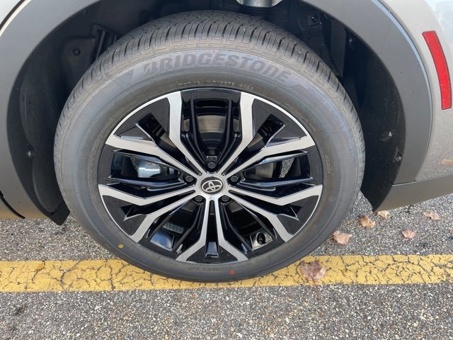 New 2026 Toyota Crown Limited image 8