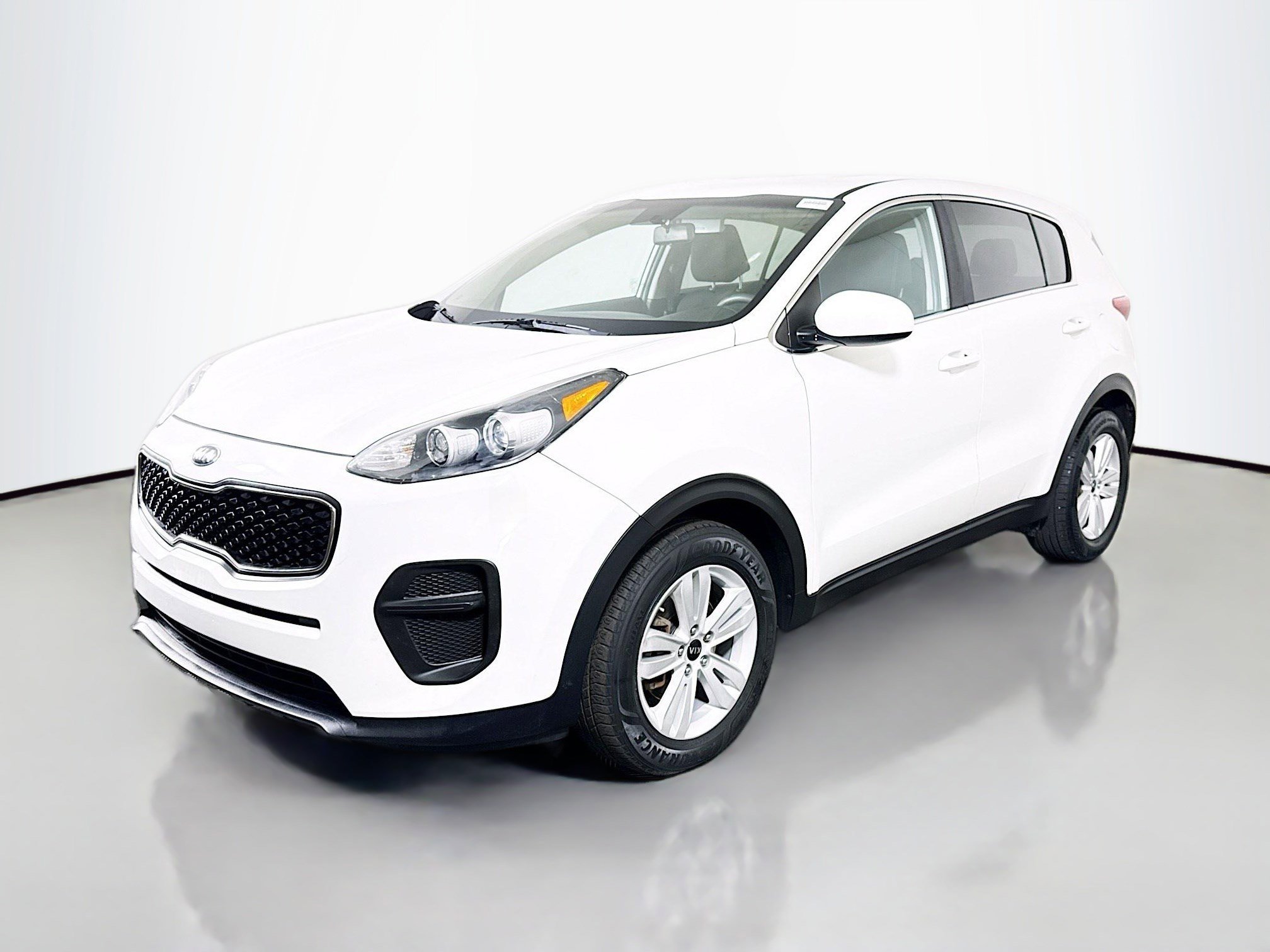 Used 2017 Kia Sportage LX image 4