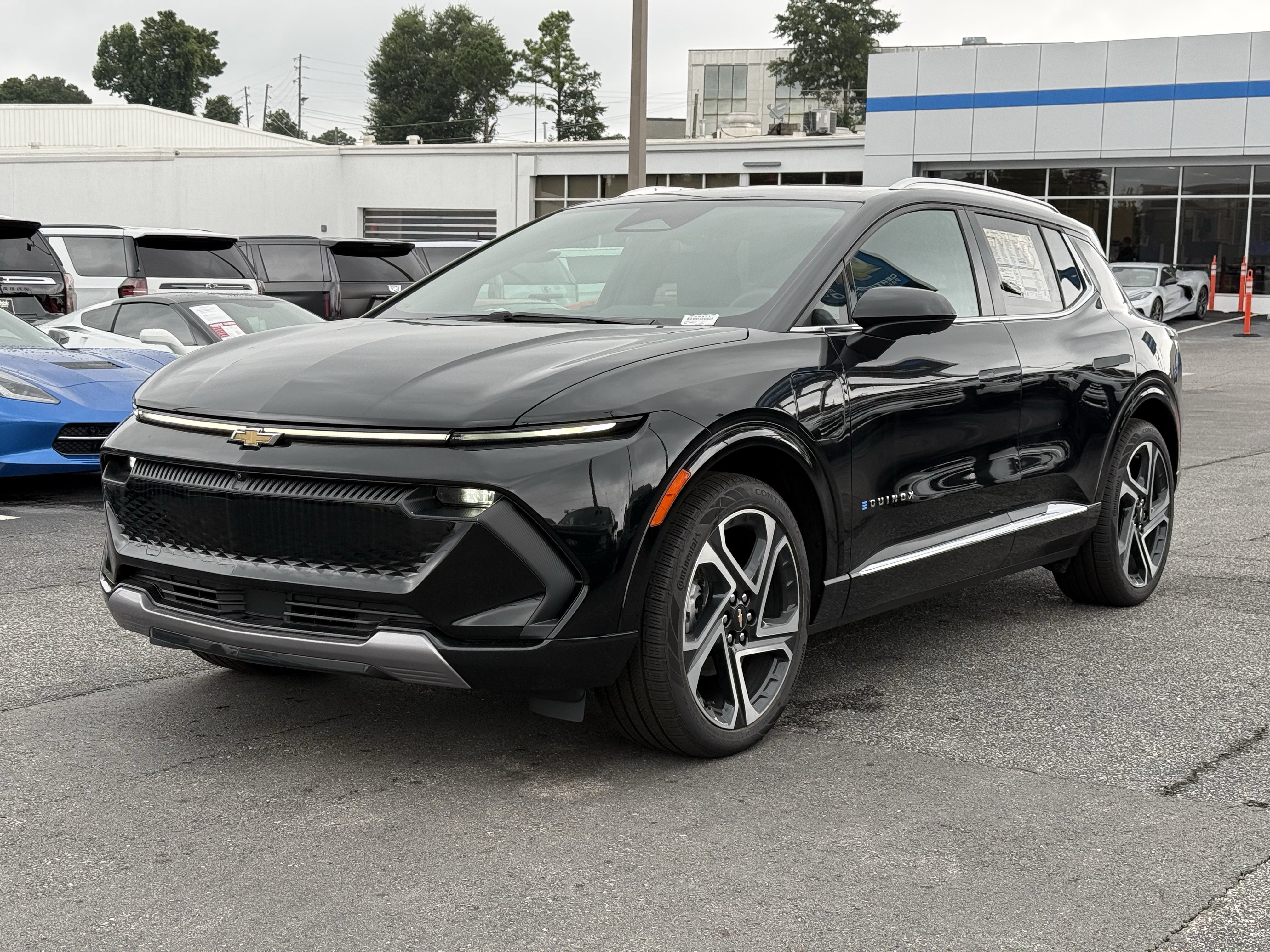 New 2026 Chevrolet Equinox EV LT w/ Convenience Package II FWD image 5