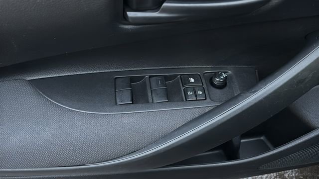 Used 2024 Toyota Corolla LE image 13