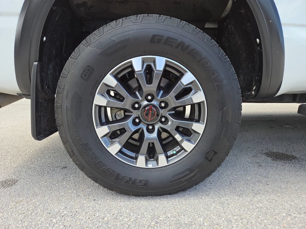 Used 2024 Nissan Titan PRO-4X w/ Pro-4x Utility Package AWD/4WD image 16