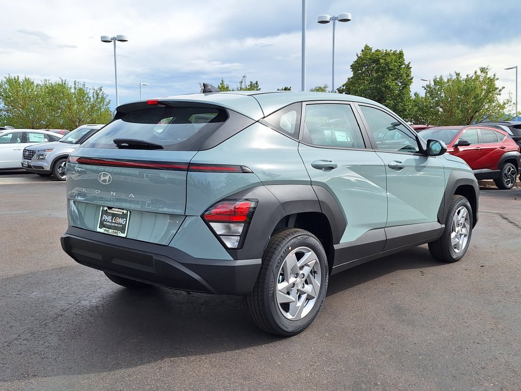 New 2027 Hyundai Kona SE AWD/4WD image 3