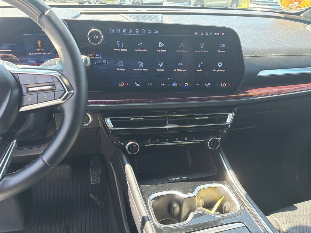Certified 2025 Chevrolet Traverse Z71 w/ Enhanced Driving Package AWD/4WD image 17