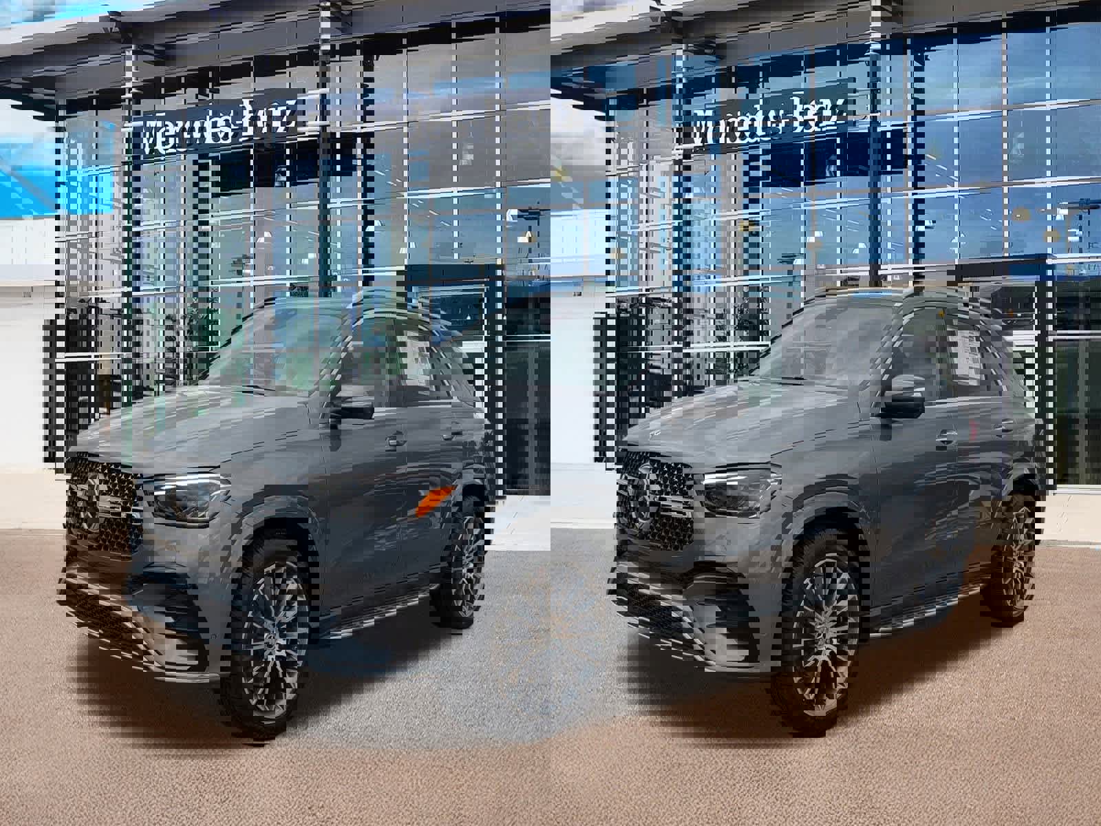 New 2026 Mercedes-Benz GLE 450 4MATIC image 1